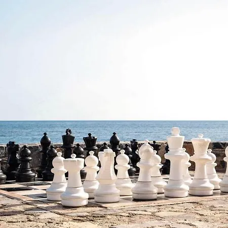 Rezort Nana Golden &