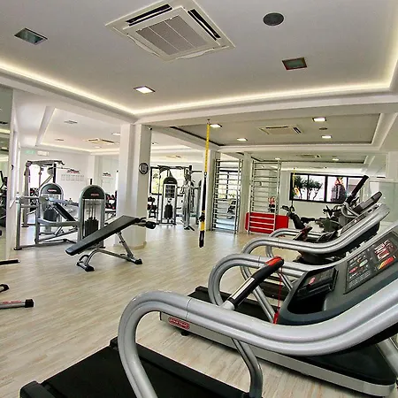 Nana Golden & 赫索尼索斯