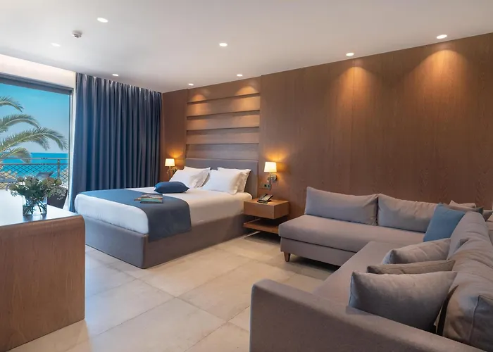 Nana Golden & リゾート