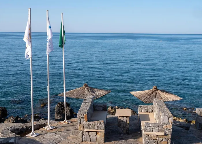 Nana Golden & リゾート ヘルソニソス